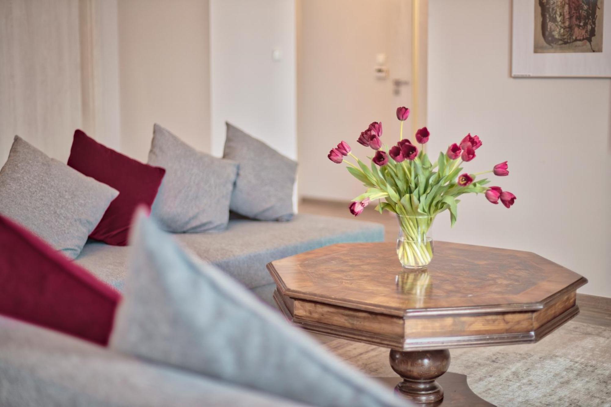 Family Apartment By Tyzenhauz Krakow Exterior photo